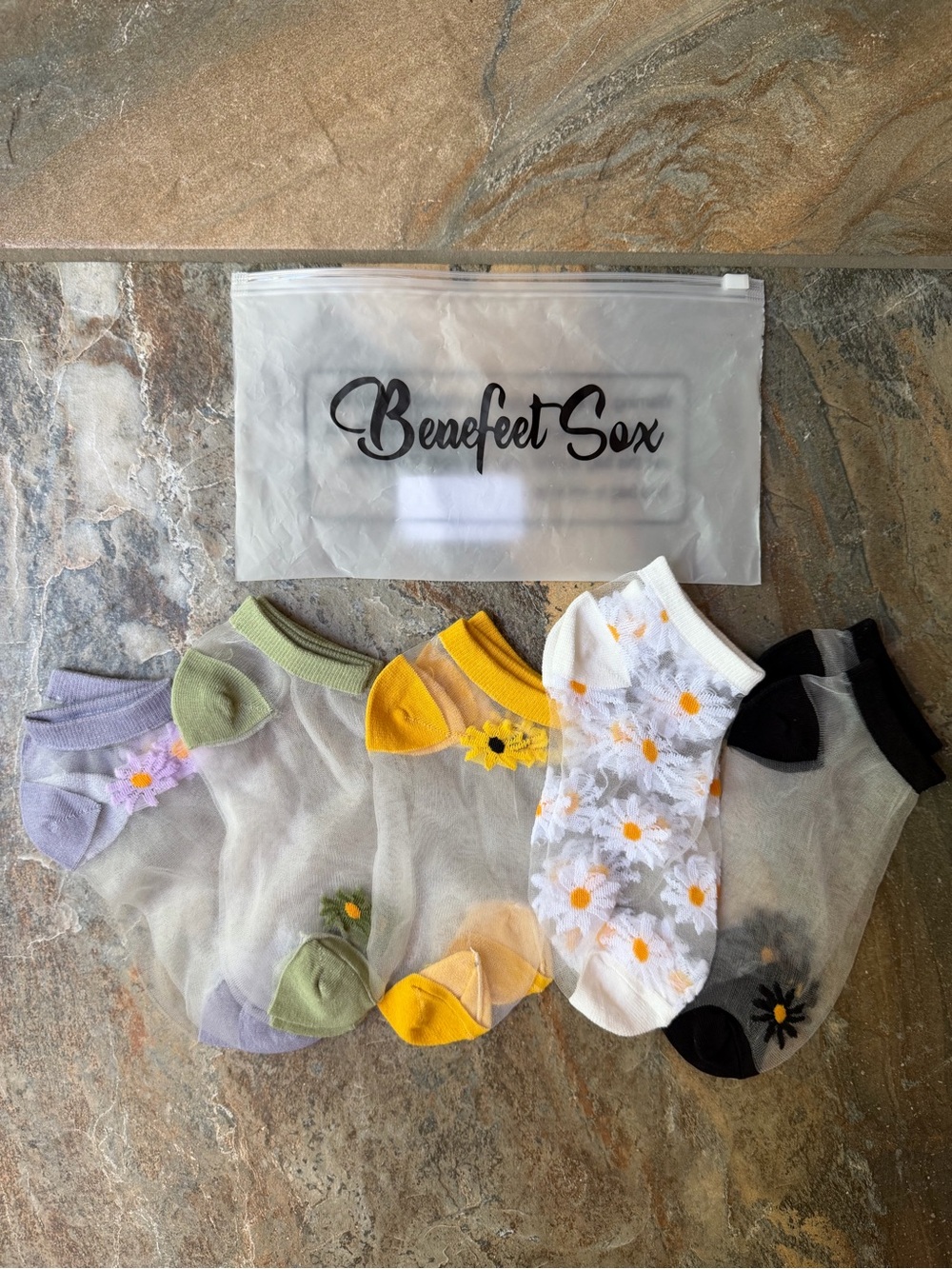 NWOT Benefeet Sox 5 Pair Set Mesh Sheer Daisy Embroidered Ankle Socks One Size